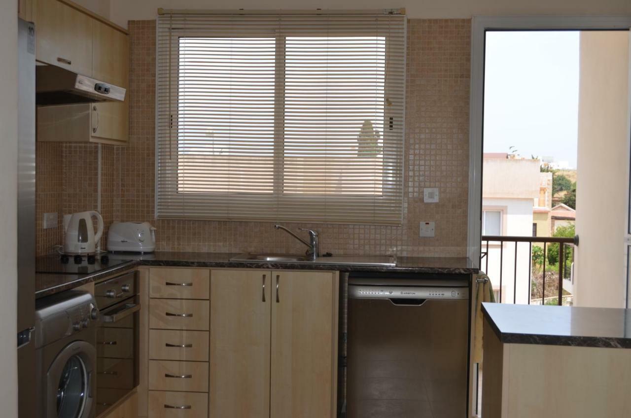 Apartamento Caiti'S Place Paphos Exterior foto